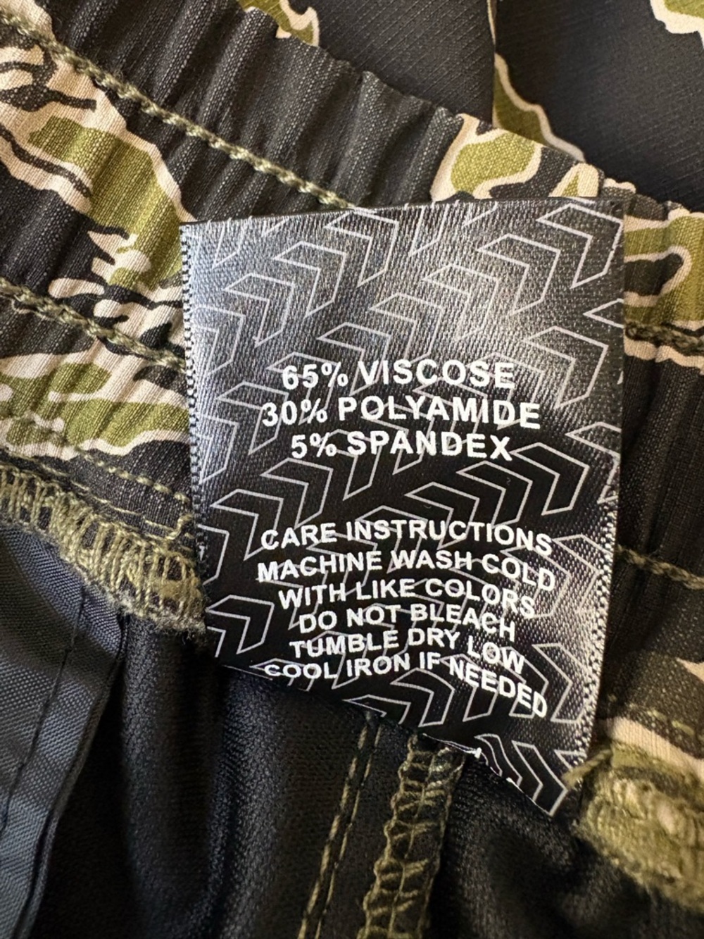 NWT RGSTR Tech Cargo Pants Tiger Camo Prints Men’s XL Streetwear Pockets - Picture 13 of 14
